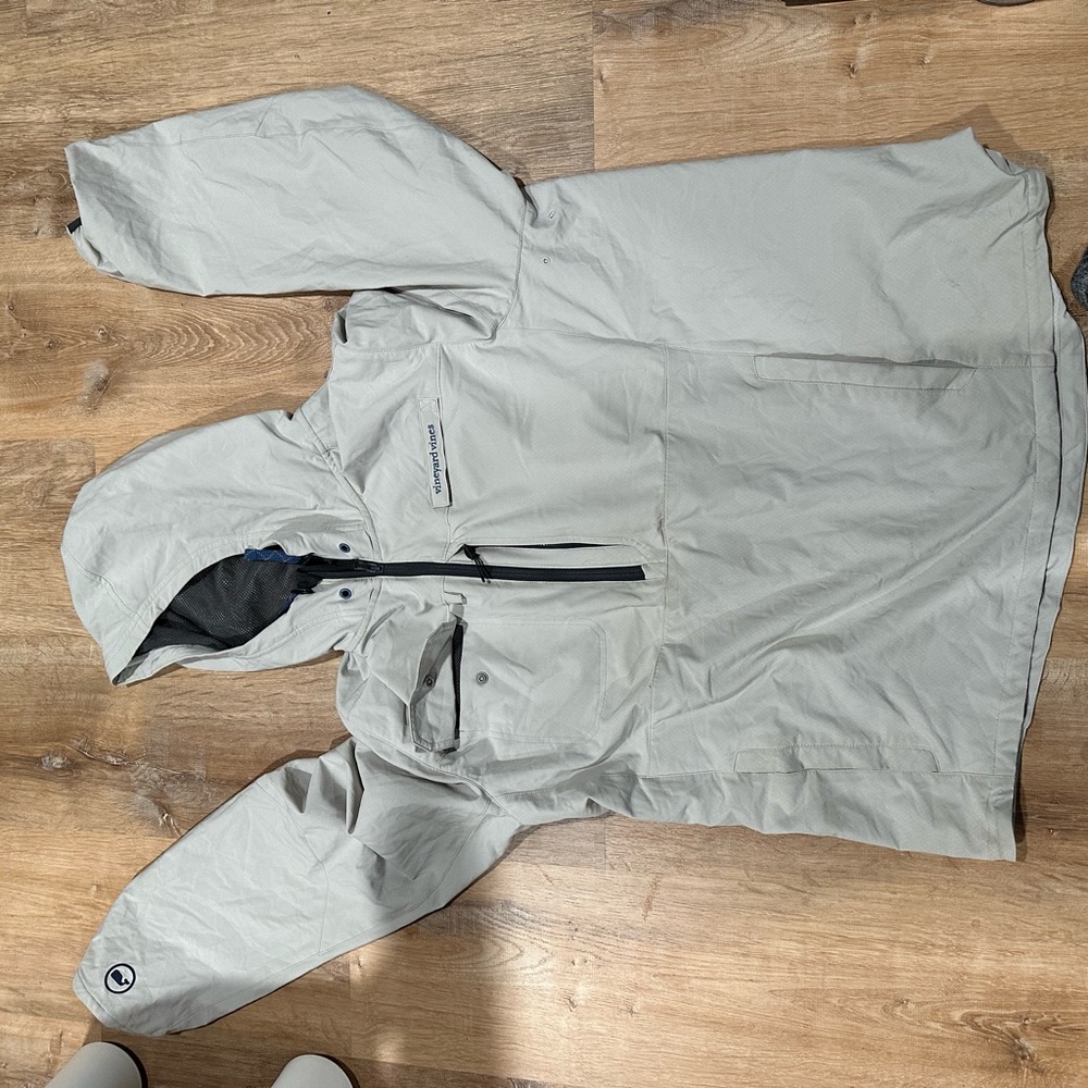 Vineyard Vines Rain coat